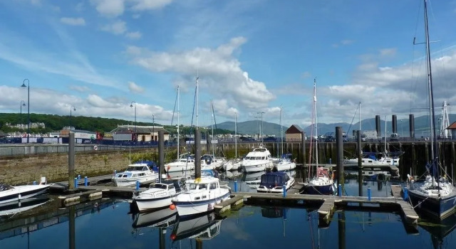 The Esplanade Hotel, Забронировать Отель Ротсей Isle of Bute, рядом с Rothesay Golf Club