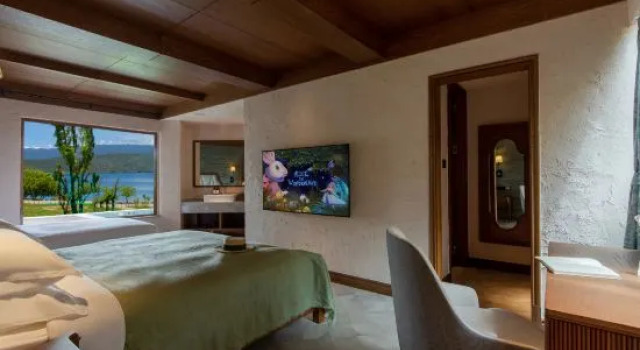 Семейный люкс с видом на озеро The Cheshire Resorts