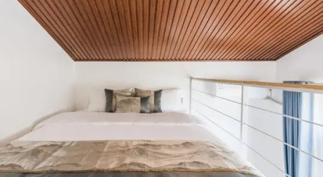 Люкс Lawn | Juean Caoping Dujia Garden Homestay (Erhai Longkan Wharf)