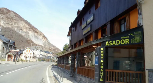 Hotel Sarao, Book Hotel Sallent de Gállego Formigal