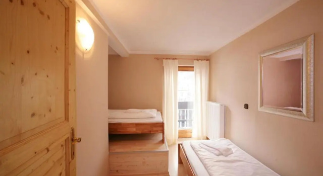 Penthouse White Schmitten