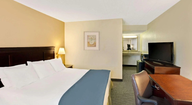 Двухместный номер Standard Days Inn by Wyndham Silver Spring