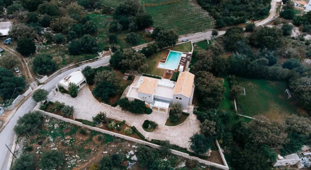 Коттедж Luxurious Villa Liandri 600 m Resort