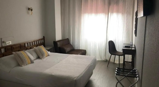 Трёхместный номер Standard Hotel Marqués de Santillana