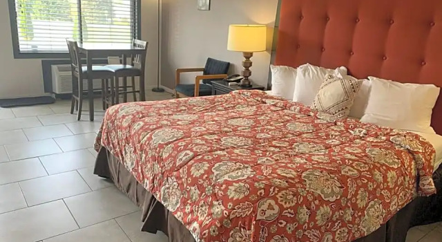Студия Geneva Wells Inn