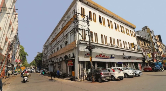 Capital O 1382 Mohan Hotel