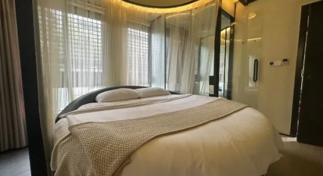 Люкс Yueshang Zen Space Homestay (Jinxi Ancient Town)
