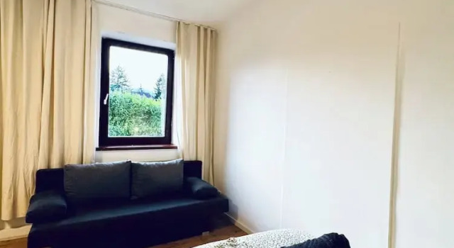 Номер Standard Cozy 3BR Apt with Garden Sleeps 10