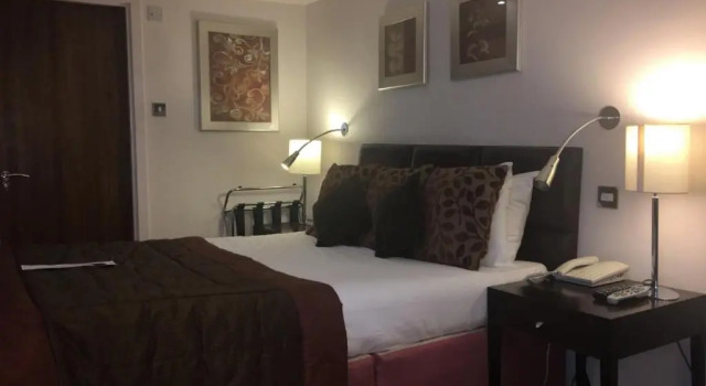 Двухместный номер Standard The George Hotel
