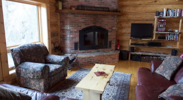 Cliffs & Stream Log - 3 Br Cabin, Prenota Casa vacanze Nathrop Stati Uniti