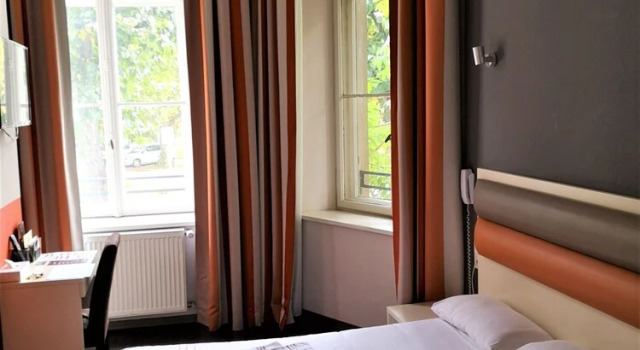 Номер Superior Adonis Hotel Strasbourg