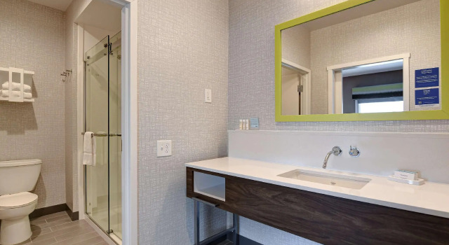 Двухместный люкс Hampton Inn & Suites Canal Winchester Columbus