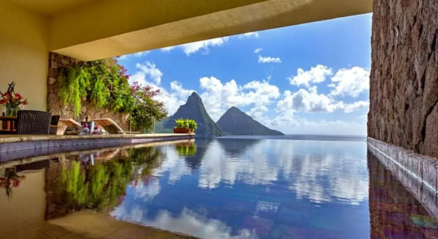 Camera Standard Jade Mountain Resort