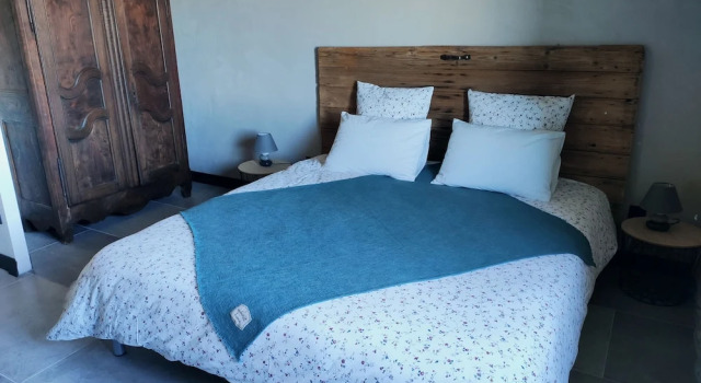 Manoir du Marquis de Montcalm, Book Hotel Vestric-et-Candiac Gard