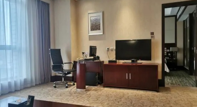 Люкс Business Pidu International Hotel