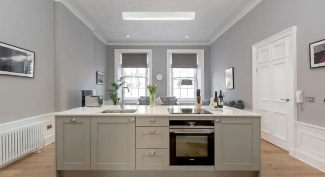 Апартаменты JOIVY Torphichen Street 5 Star Luxury Apartment