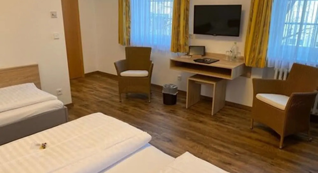 Hotel Gasthof Zum Storch, Réserver Hôtel Schluesselfeld Steigerwald