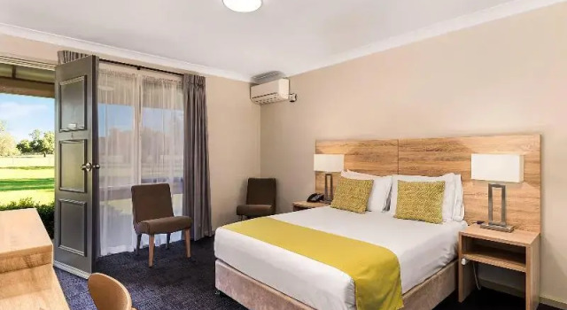 Двухместный номер Standard с балконом Quality Inn Carriage House Wagga Wagga