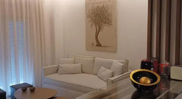 a piedi 2, Rezerwuj Hotel Janina Epir