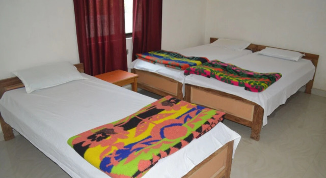 Middle Way Home Stay