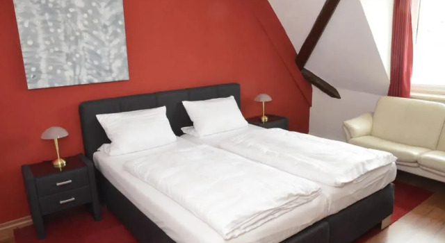 Weingasthof Zum weißen Roß, Varaa Hotelli Osthofen 