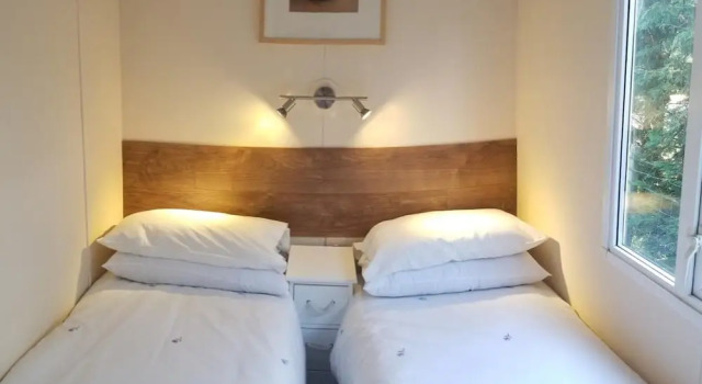 Hawthorn Self Catering Cottages, Забронировать Отель «постель и завтрак» Обан 
