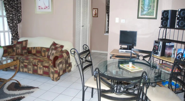 Ocho Rios Sandcastles Ocean View Fantastic Location Sleeps 4