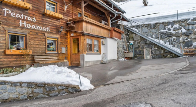 Plush Holiday Home in See im Paznauntal With Balcony, Забронировать Отель Отели Тироля 3 звезды, 3*