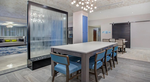 Holiday Inn Express & Suites Covington by IHG