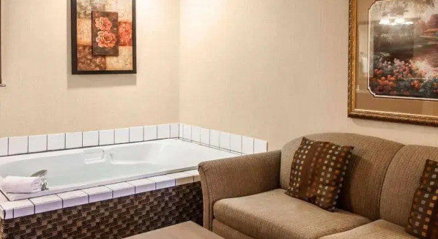 Standard Einzel Zimmer Comfort Suites