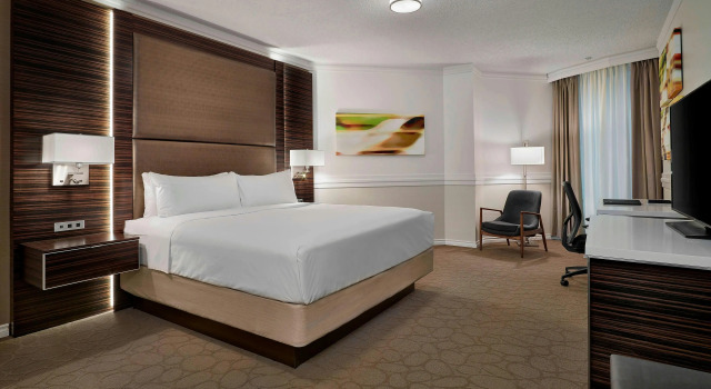 Delta Edmonton Centre Suite Hotel, Rezervovat Hotel Northwest Edmonton Edmonton