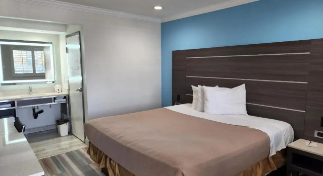 Номер Standard Travelodge Inn & Suites by Wyndham Fullerton