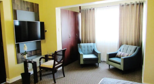 Трёхместный номер Superior Los Leones Hotel Boutique