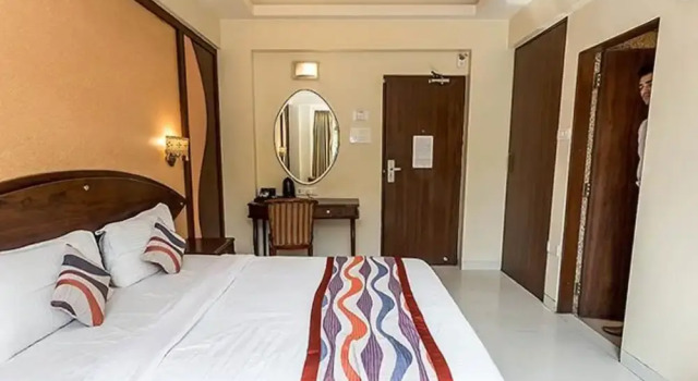 Номер Deluxe Fabhotel Poco Loco
