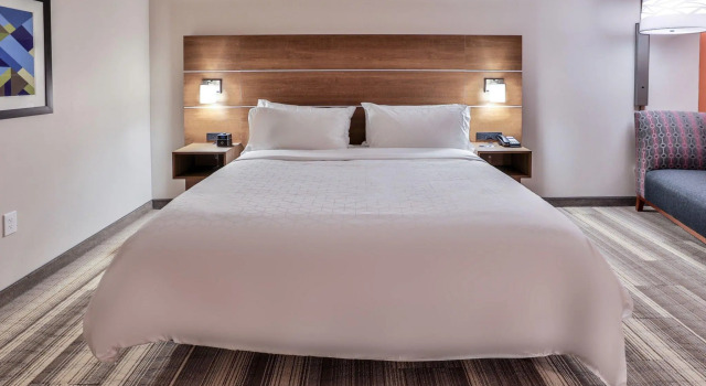 Двухместный номер Standard Holiday Inn Express & Suites - Nashville MetroCenter Downtown by IHG