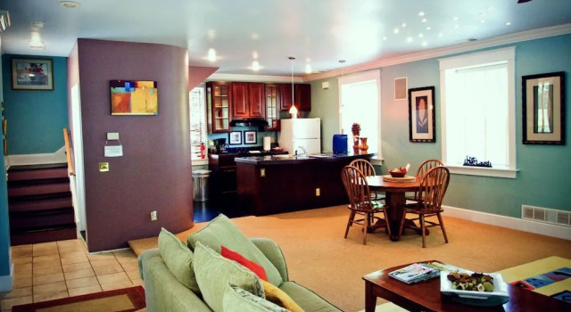 Inn on Crescent Lake Bed and Breakfast, Buchen Sie Hotel Excelsior Springs Missouri