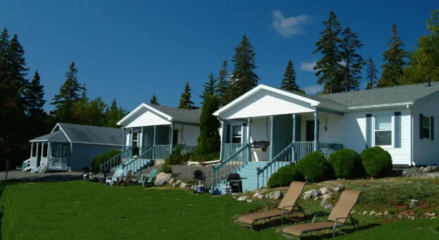 Коттедж с 2 комнатами Sea Parrot Ocean View Manor