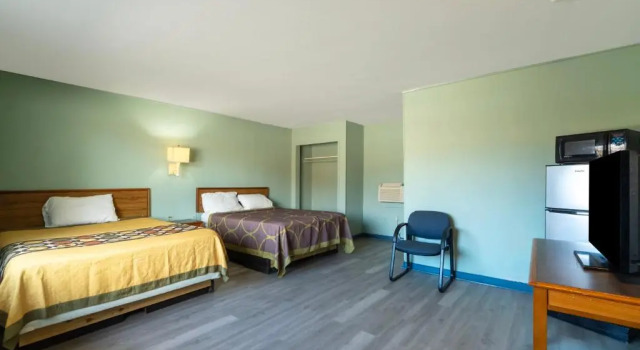 Четырёхместный номер Standard Capital O Parker Motel Clute Jackson Tx 332