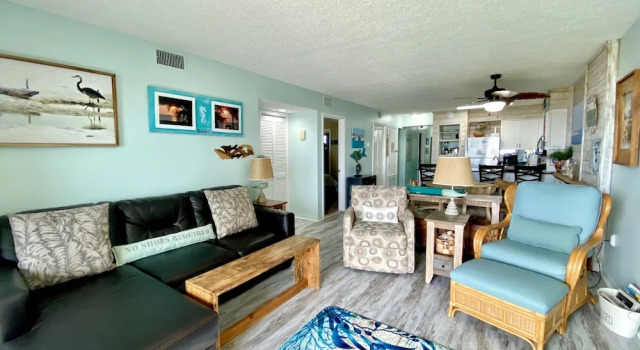 Plantation Palms Condos by ALBVR