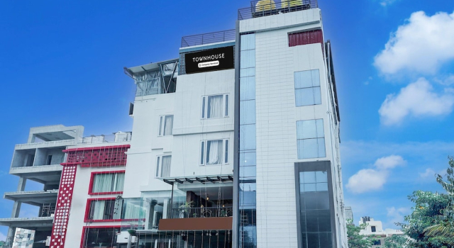 Deluxeonyx Hotel, Book Hotel Bangalore Bangalore