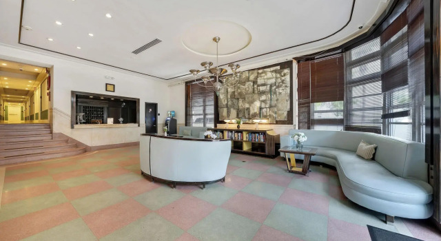 Greenview Hotel by Lowkl