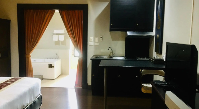 The Desiign Hotel - SHA, Забронировать Отель Отели Си Маха Пхот 3 звезды, 3*