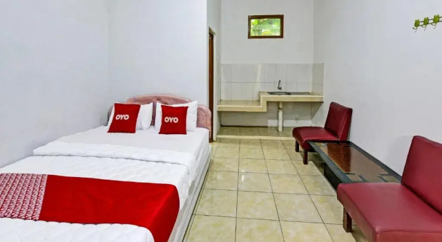 Economy Zimmer SPOT ON 91372 Wisma Bulin