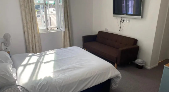 Семейный номер Standard Three Queens Hotel