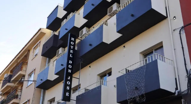 Hotel José, Забронировать Отель Отели Ciudad Real Province с парковкой, Парковка