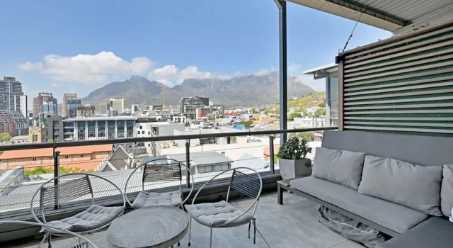 Апартаменты Two Bed Table Mountain Views Central