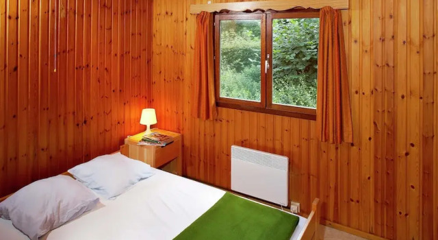 Cozy, Wooden Chalet With Deck, Near Durbuy