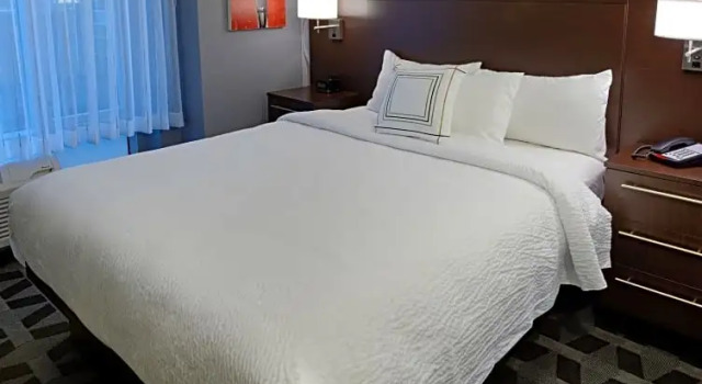 Четырёхместный люкс с 2 комнатами TownePlace Suites by Marriott Springfield