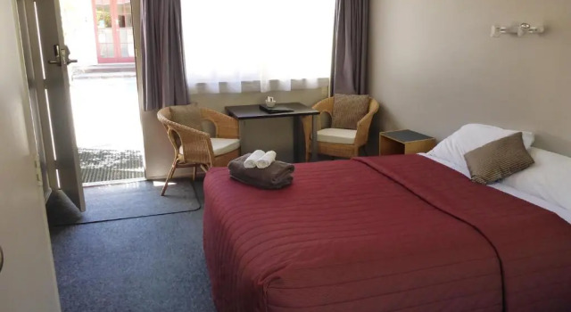 Студия Roxburgh Motels