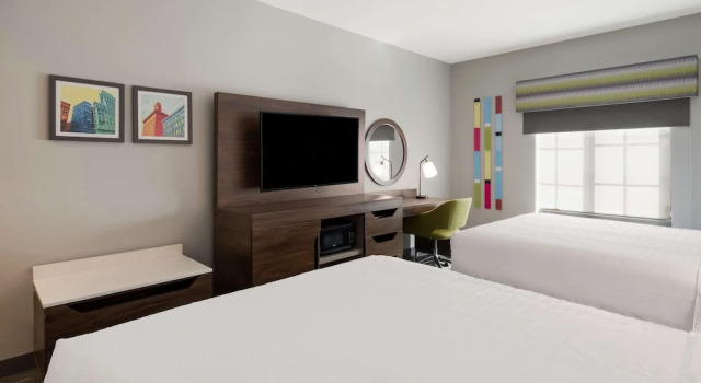 Четырёхместный номер Standard Hampton Inn Concord